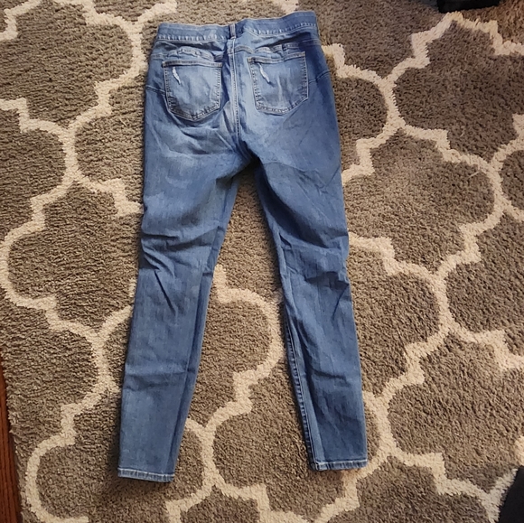 Bombshell Skinny Premium Stretch High-Rise Destructed Jeans - Picture 3 of 5